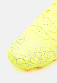 Skechers Performance SKX 1.5 ACADEMY FG - Chaussures de football pour terrain sec - yellow/black