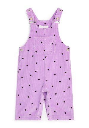 Salopette en velours côtelé lilas pour enfant avec motifs de cœurs noirs, poche avant, bretelles réglables et boutons-pression sur les côtés et à l’entrejambe.