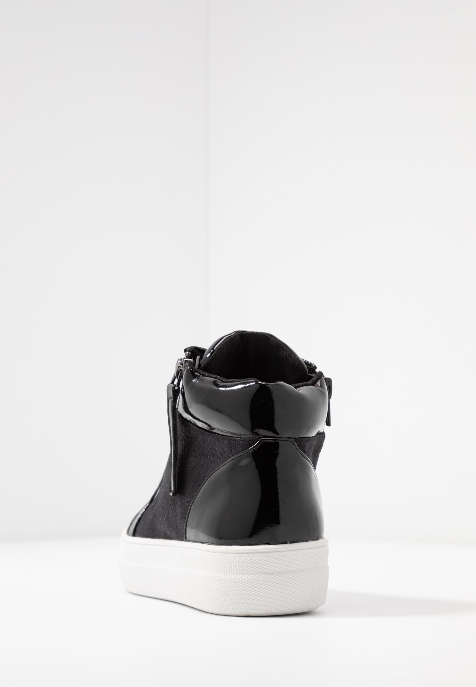 dune high top trainers