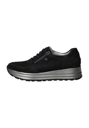 Baskets en suede noir avec une semelle en plateforme argentée, dotées de lacets et d'une fermeture éclair sur le côté, bout rond et accents texturés sur le dessus.
