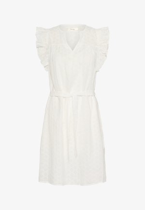 Biała sukienka z krótkimi falbami, dekoltem w kształcie litery V oraz paskiem do zawiązania w talii. Wykonana z materiału z ażurowym wzorem na całej powierzchni.