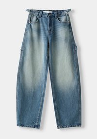 Ljusblå denimjeans med vida ben och en blekt tvätt, med justerbara sidostråp och standardfickor. Slät textur och avslappnad passform.