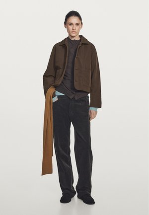 CROPPED WITH COVERED BUTTONS - Overgangsjakke - dark brown