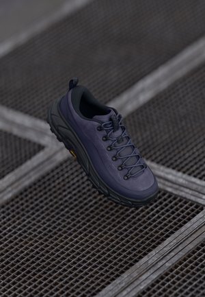 TOR SUMMIT UNISEX - Zapatillas - squid ink