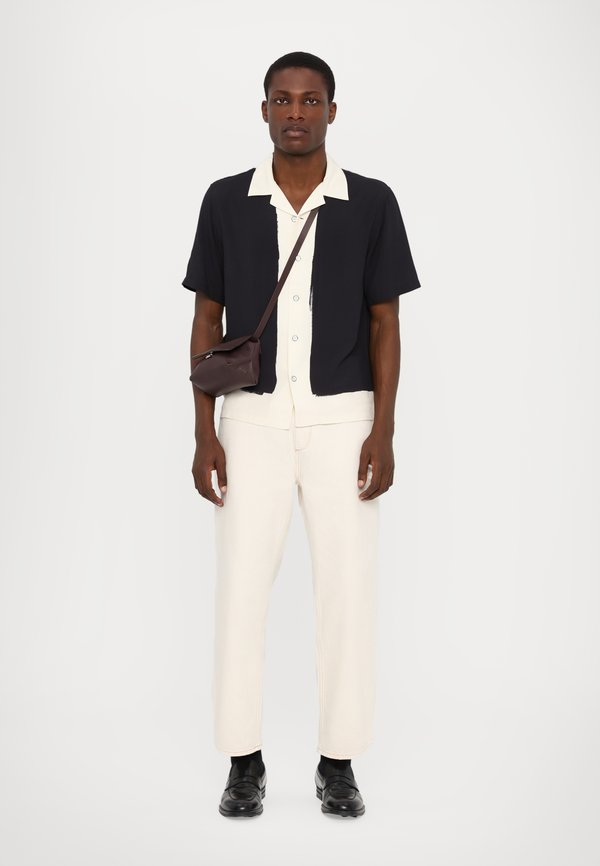 LIGHTWEIGHT RIGID - Straight leg jeans - ecru3