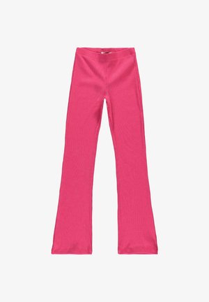 Felroze geribbelde gebreide broek met een licht uitlopende pijp en een elastische tailleband, plat neergelegd op een witte achtergrond.