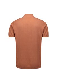 Polo shirt met korte mouwen in terracotta, gemaakt van gladde stof, met een klassieke kraag en ribgebreide manchetten, met een nette afwerking.
