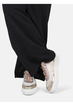 SNEAKER OAKLI - Sneaker low - weiß/rosegold