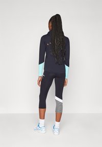 Endless LINE POCKET - Háromnegyedes sportnadrágok - black/grey