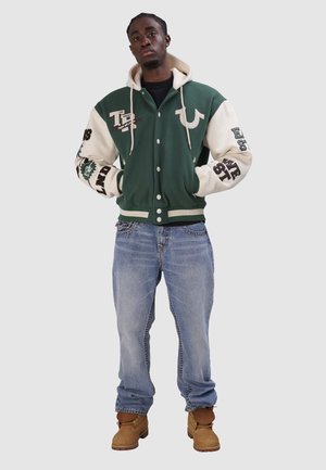 COLLEGE - Jas - evergreen  winter white