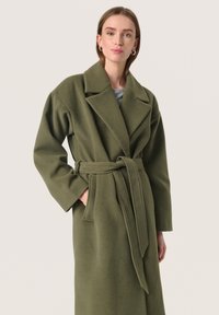 Soaked in Luxury RUBIE BELTED  - Cappotto classico - grape leaf