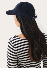Part Two FATANA - Cap - dark navy