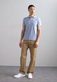 Filippa K Polo krekls - faded blue