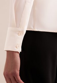 Seidensticker REGULAR - Camicia - ecru