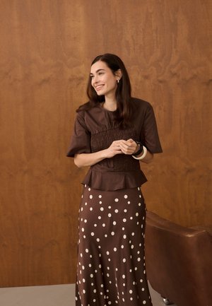 Culture, CUAJDA ANTOINETT SHORT SLEEVE - Blúzka - coffee bean