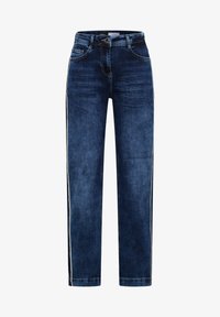 Vaqueros de mezclilla azul oscuro con corte recto; presentan rayas laterales blancas. Diseño clásico de cinco bolsillos con sutiles detalles de desgaste.