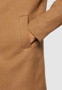 Jack & Jones Cappotto corto - brown