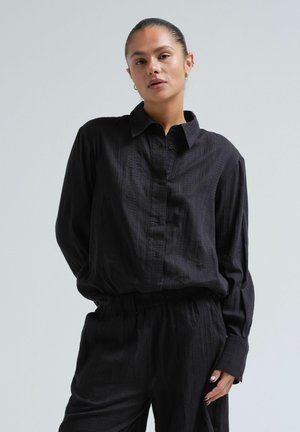 Button-down blouse - black