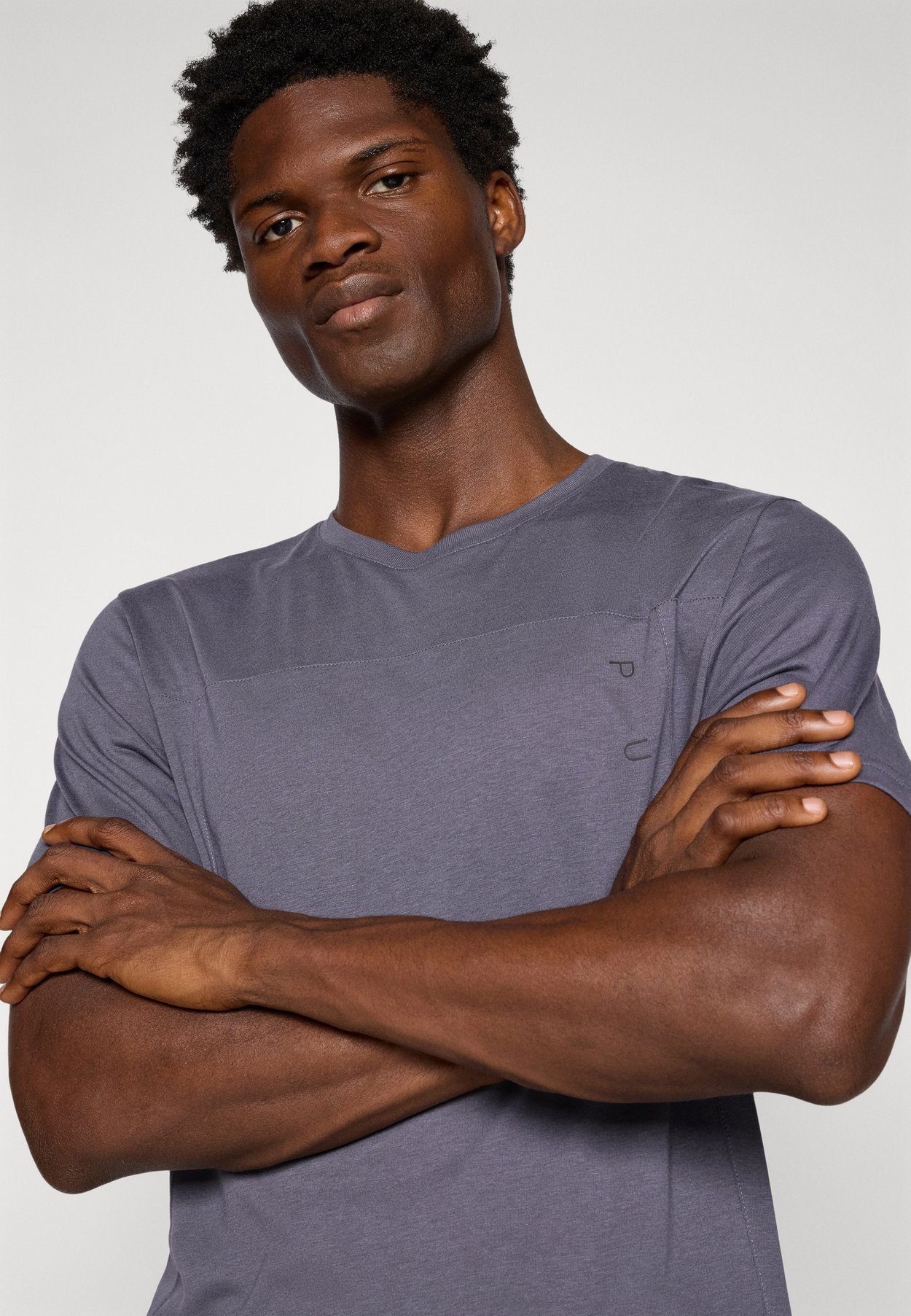TECH TRIBLEND TEE
