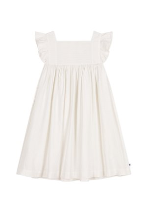 Biała sukienka bez rękawów z falbankami na ramiączkach i marszczoną, zwiewną spódnicą, prezentowana na jednolitym białym tle.