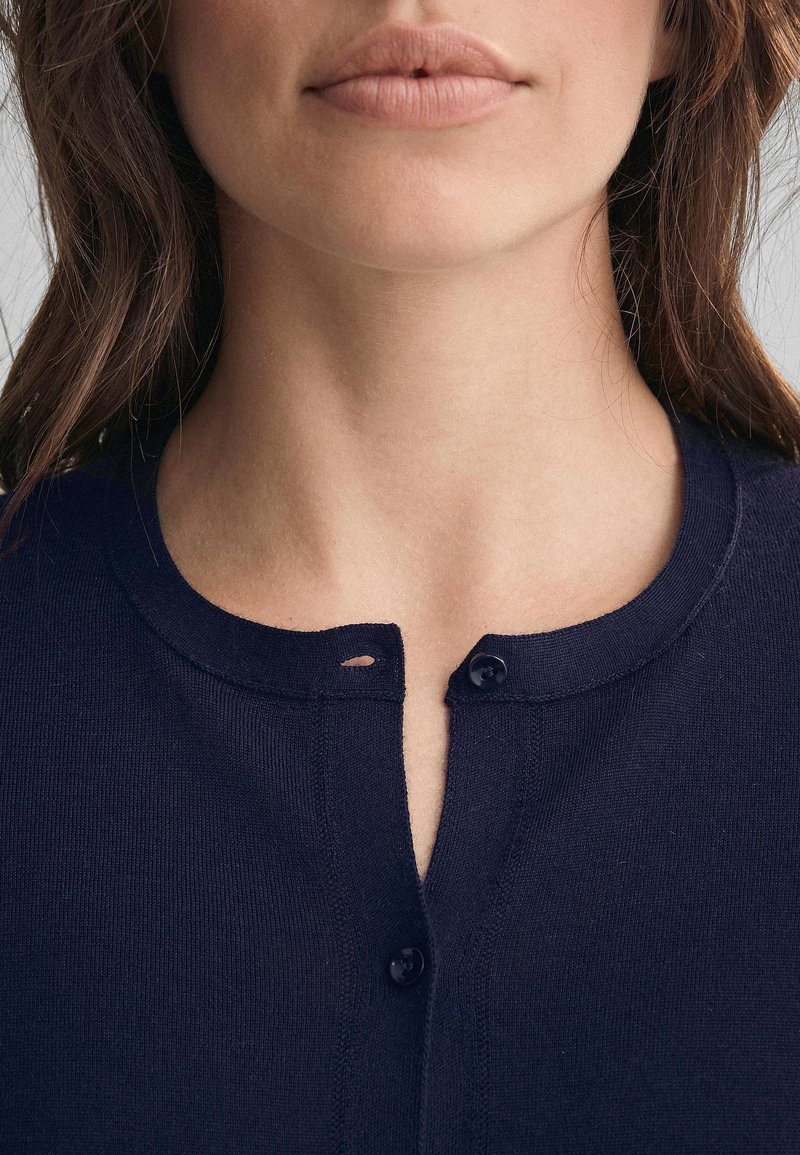 Damen Strickjacken | Falconeri ULTRALIGHT Strickjacke blue navy/dunkelblau - MT98953 Damen Strickjacken | Falconeri ULTRALIGHT Strickjacke blue navy/dunkelblau - MT98953