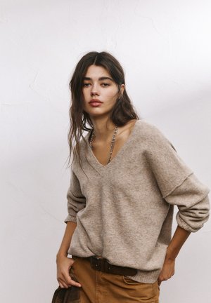 SOFT V-NECK - Trui - ochre