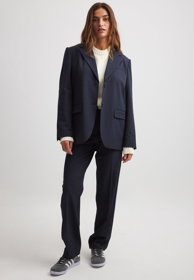 NA-KD Pitkä takki - navy