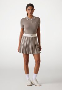 Guess SLIM FIT - Poloshirt - lichtbruin