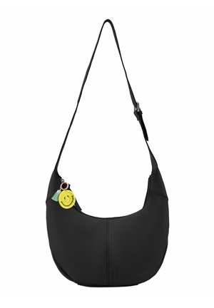 Borsa a spalla in pelle nera con una forma curvata. Presenta un charm decorativo a forma di faccina felice gialla, un pon-pon verde menta e una tracolla regolabile.