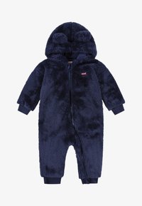 Sélectionné, naval academy