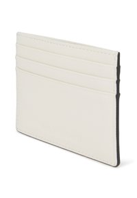 Biały skórzany portfel na karty z wieloma przegródkami, gładka tekstura i czarny brzeg. Minimalistyczny design z subtelnym wytłoczeniem logo.