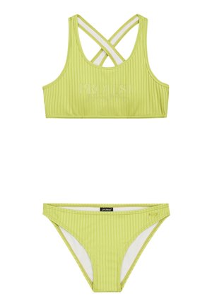 Prążkowany komplet bikini w kolorze limonkowym, składający się z topu z krzyżującymi się plecami oraz dopasowanych majtek w niskim stanie; oba wykonane z elastycznego materiału.