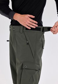 Slade COLORADO  - Lumilautailuhousut - olive