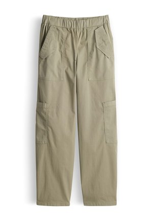Pantaloni casual beige con vita elastica, due tasche frontali oblique con pattine e tasche laterali aggiuntive su ogni gamba.