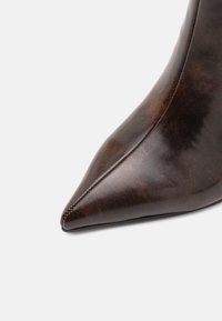 Call it Spring RHODDE - Bottes à talons hauts - medium brown