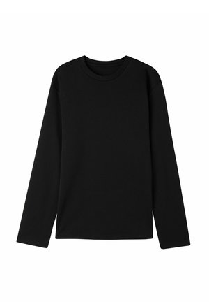 Svart långärmad t-shirt i mjuk bomull. Har rund hals, avslappnad passform, utan synliga mönster eller detaljer i metall.