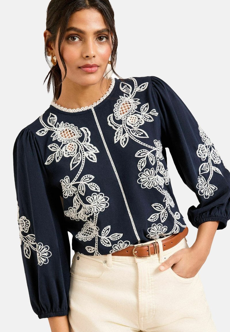 Love & Roses REGULAR FIT - 3/4 CREW NECK  - Tops ar garām piedurknēm - navy floral embroidery