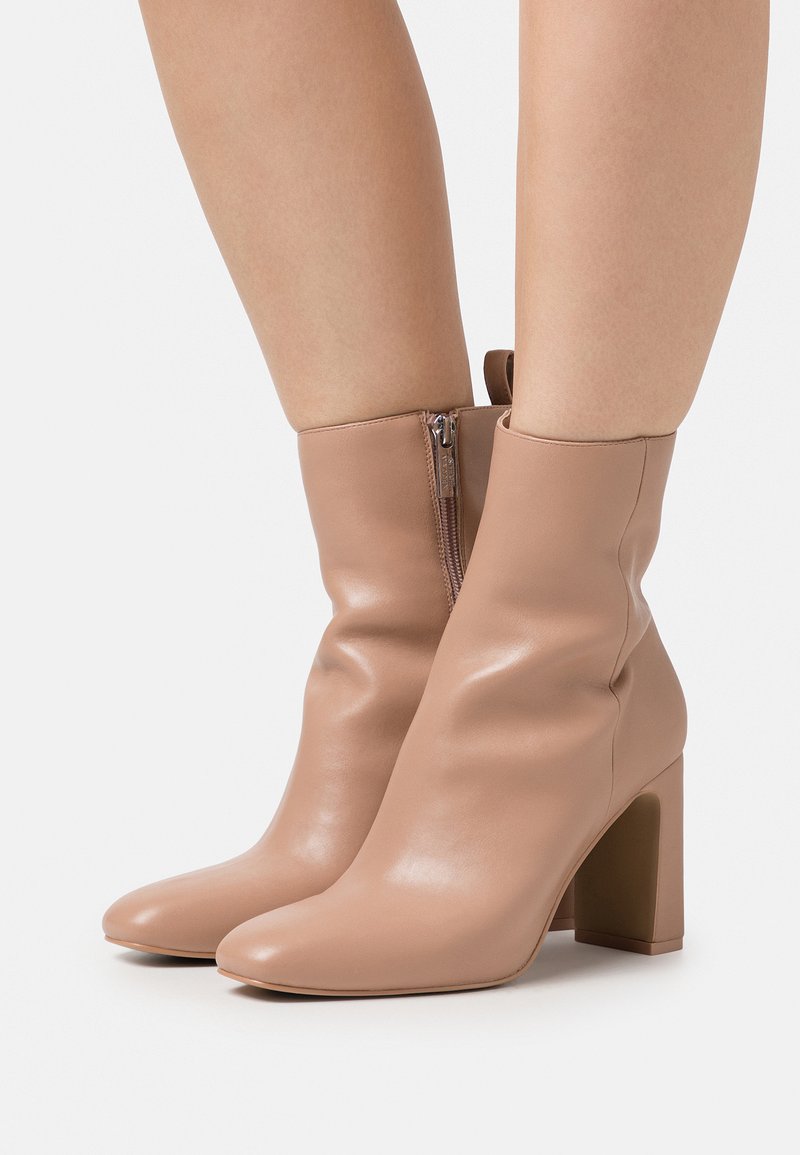 Steve Madden / Stiefelette / SM11003172