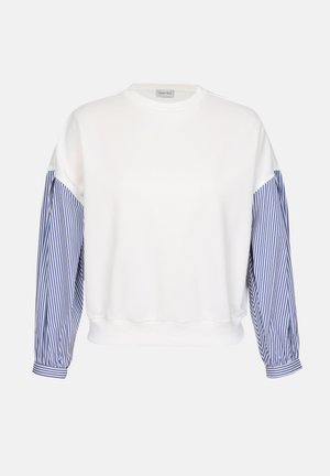 Witte sweatshirt met blauw gestreepte ballonmouwen, geribbelde textuur aan het lichaam, ronde hals en aansluitende zoom. Merktag zichtbaar in de hals.