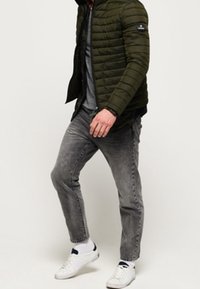 Superdry & Co Zimní bunda - dark green