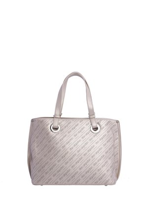 Bolso beige con dos asas, con un patrón diagonal de texto "don algodon" y anillas de metal plateado que sujetan las asas.