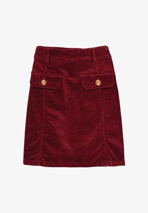 Bordeauxfarbene Cordrock mit tailliertem Design, zwei Fronttaschen und konturiertem Nähen. Verfügt über eine glatte Textur und goldene Knopfakzente.