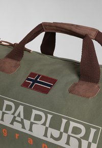 Napapijri BERING - Bolsa de viaje - green lichen