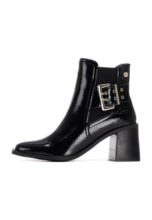 Botines camperos - black