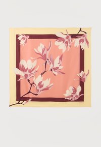 Неизбран, red apple/rosewood