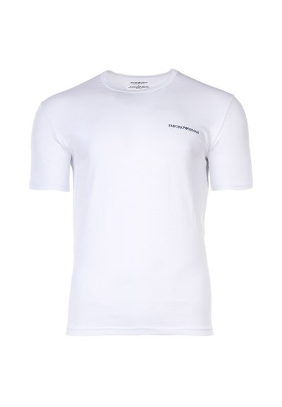 Bela bombažna majica s kratkimi rokavi, okroglega ovratnika in majhnim mornarsko modrim logotipom na levem prsnem delu. Gladka tekstura, standardna prileganje.