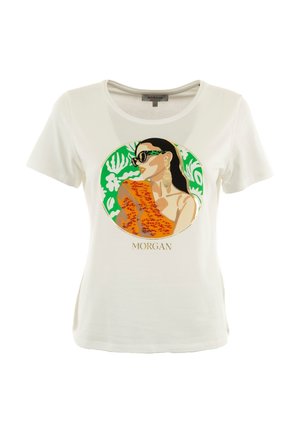 T-shirt bianca a maniche corte con un design grafico colorato che raffigura una donna con occhiali da sole, circondata da fogliame verde, e il marchio "MORGAN" sottostante.