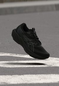 Επιλέχθηκε, black/black