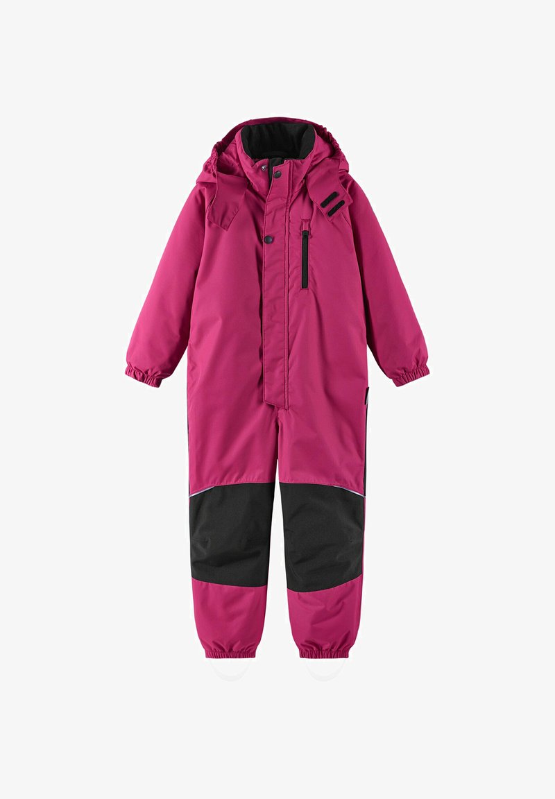 Combinaison de neige magenta pour enfant avec des protections noires aux genoux, une capuche, une fermeture éclair à l'avant, des boutons-pression, des poignets élastiques et des sangles pour les pieds.