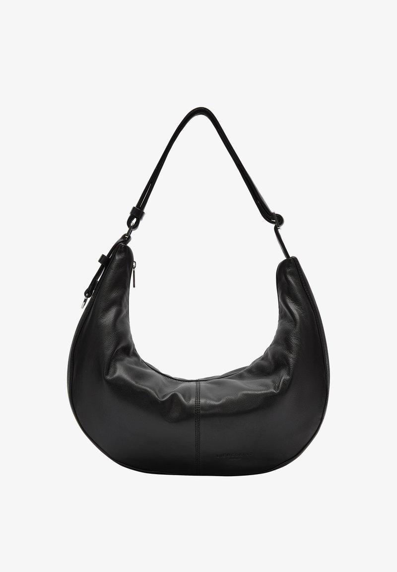 Borsa a tracolla in pelle nera a forma di mezzaluna, con superficie liscia, una sola tracolla e chiusura con zip superiore. Design minimalista.